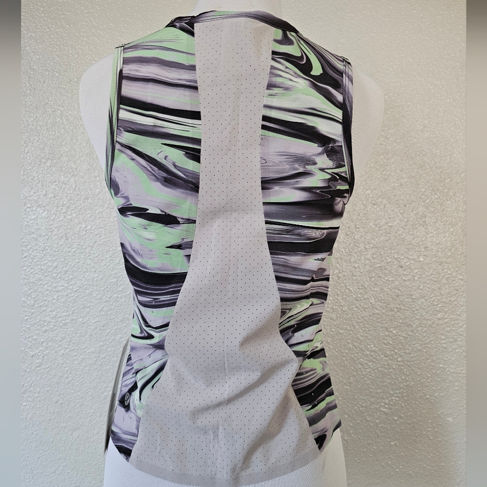 Sold  Lululemon swiftly ventilated running tank top - Picture 3 of 7